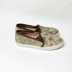 Joie 
Huxley Camouflage-Print Skate Sneakers